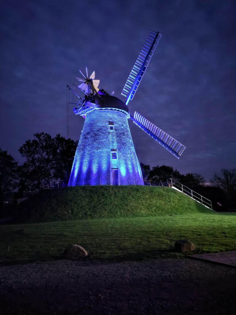 Windmühle Exter in Blau